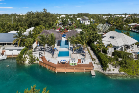 aqua-solis-villa-5br-waterfront-tci-ushombi-1