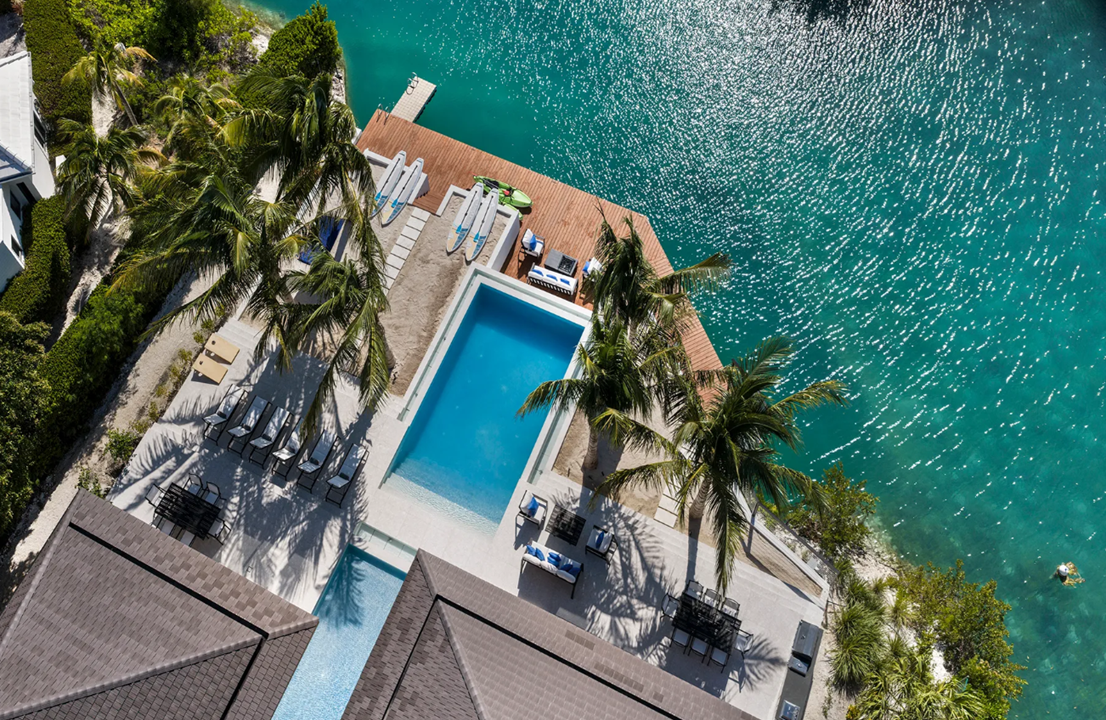 aqua-solis-villa-5br-waterfront-tci-ushombi-2