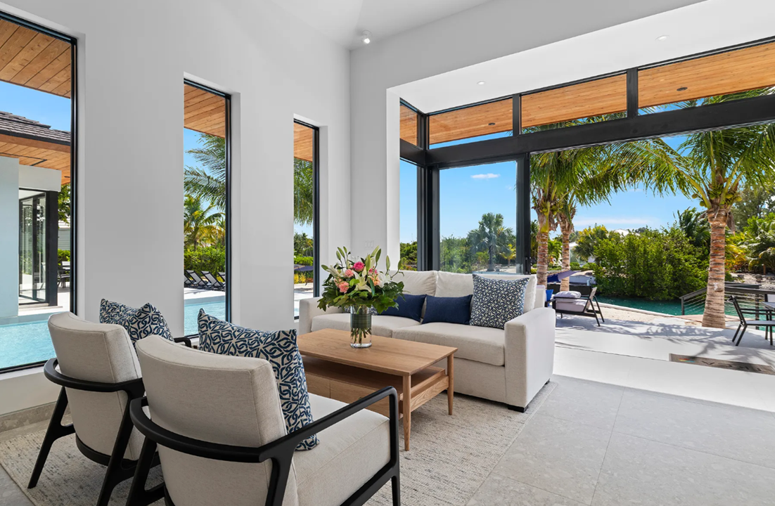 aqua-solis-villa-5br-waterfront-tci-ushombi-7