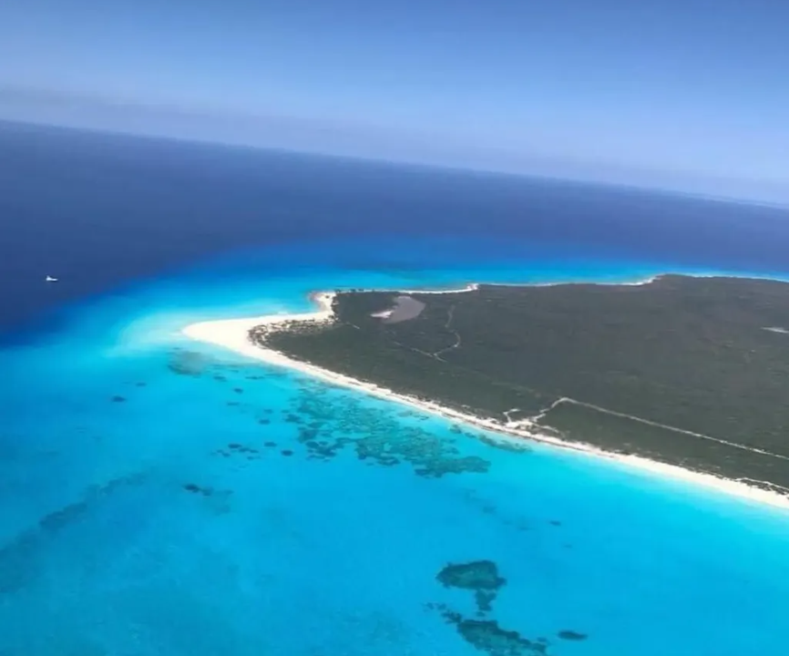 frazier-tract-340-acres-in-rum-cay-bahamas-ushombi-4