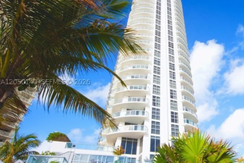 marenas-resort-1br-beachfront-condo-florida-ushombi-1