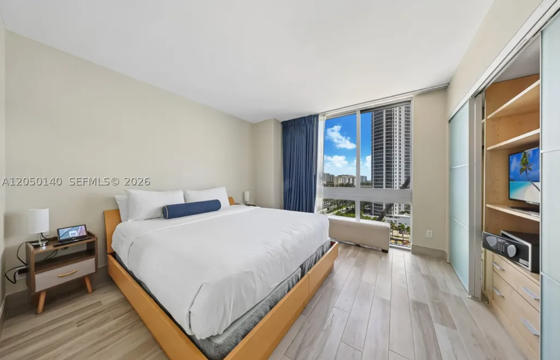 marenas-resort-1br-beachfront-condo-florida-ushombi-8
