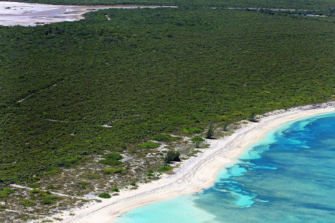 north-caicos-200-acre-beachfront-lot-tci-ushombi-6
