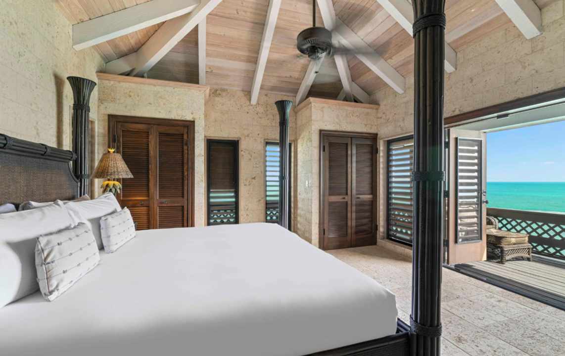 villa-seacliff-tci-6br-in-chalk-sound-tci-ushombi-11