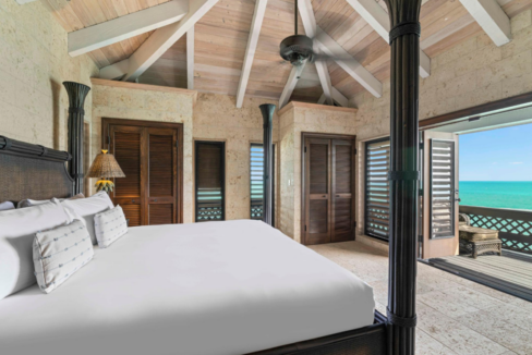 villa-seacliff-tci-6br-in-chalk-sound-tci-ushombi-11