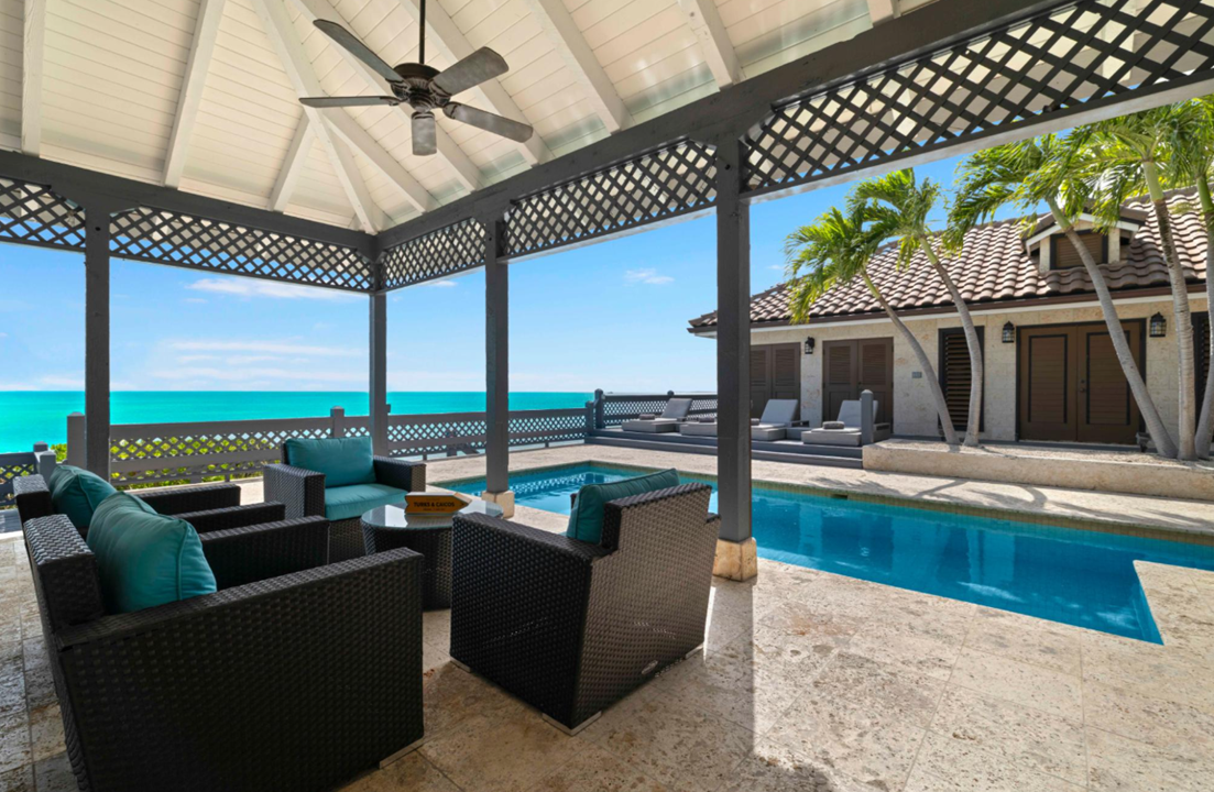 villa-seacliff-tci-6br-in-chalk-sound-tci-ushombi-13