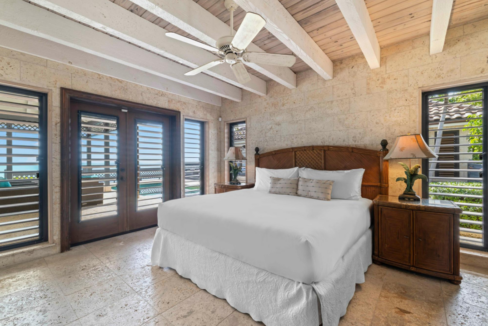 villa-seacliff-tci-6br-in-chalk-sound-tci-ushombi-8